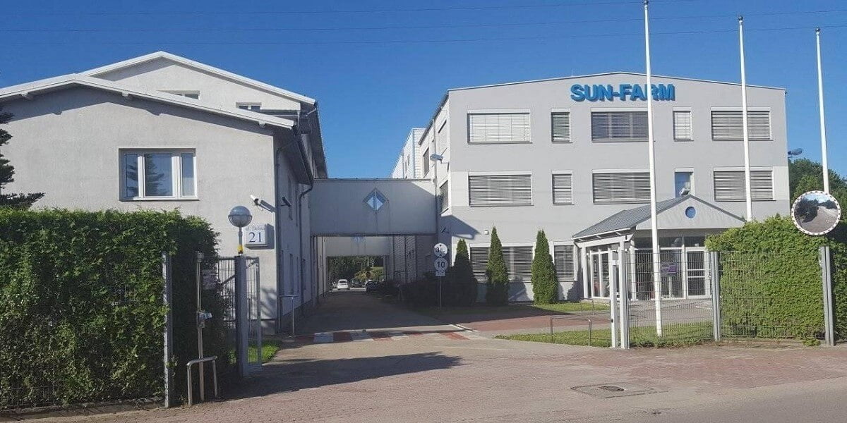 Siedziba firmy farmaceutycznej Sun-Farm w Łomiankach pod Warszawą